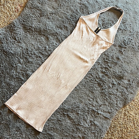 Slight - Picture 2 of 2